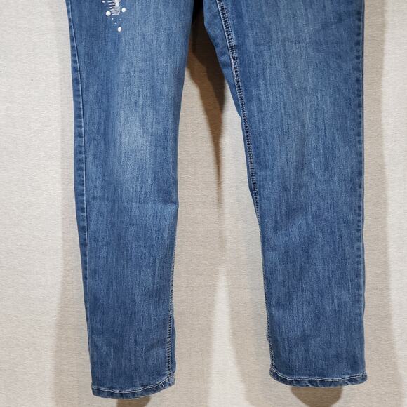 Christopher & Banks Sz 14 Distressed Stretch Jeans Blue Denim Embellished Pocket - Picture 8 of 11
